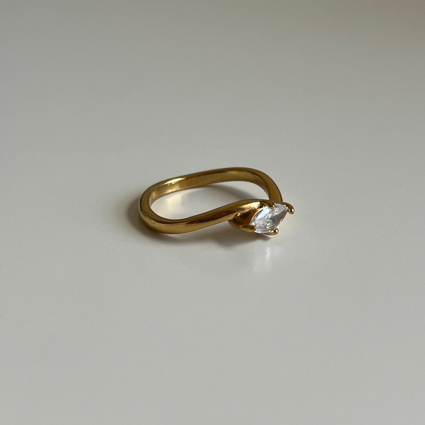 Evie Ring