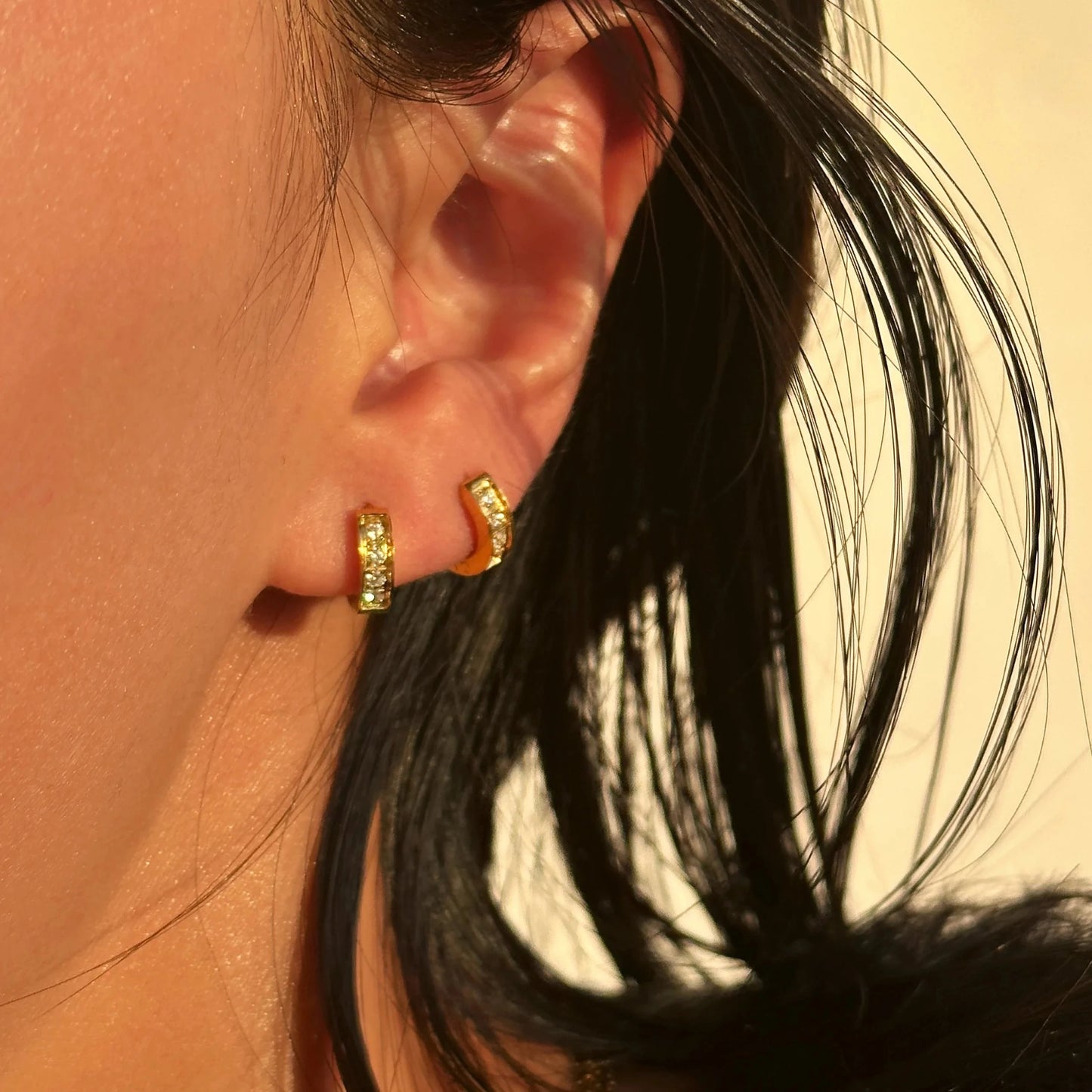 Lili Huggie Hoop Earrings