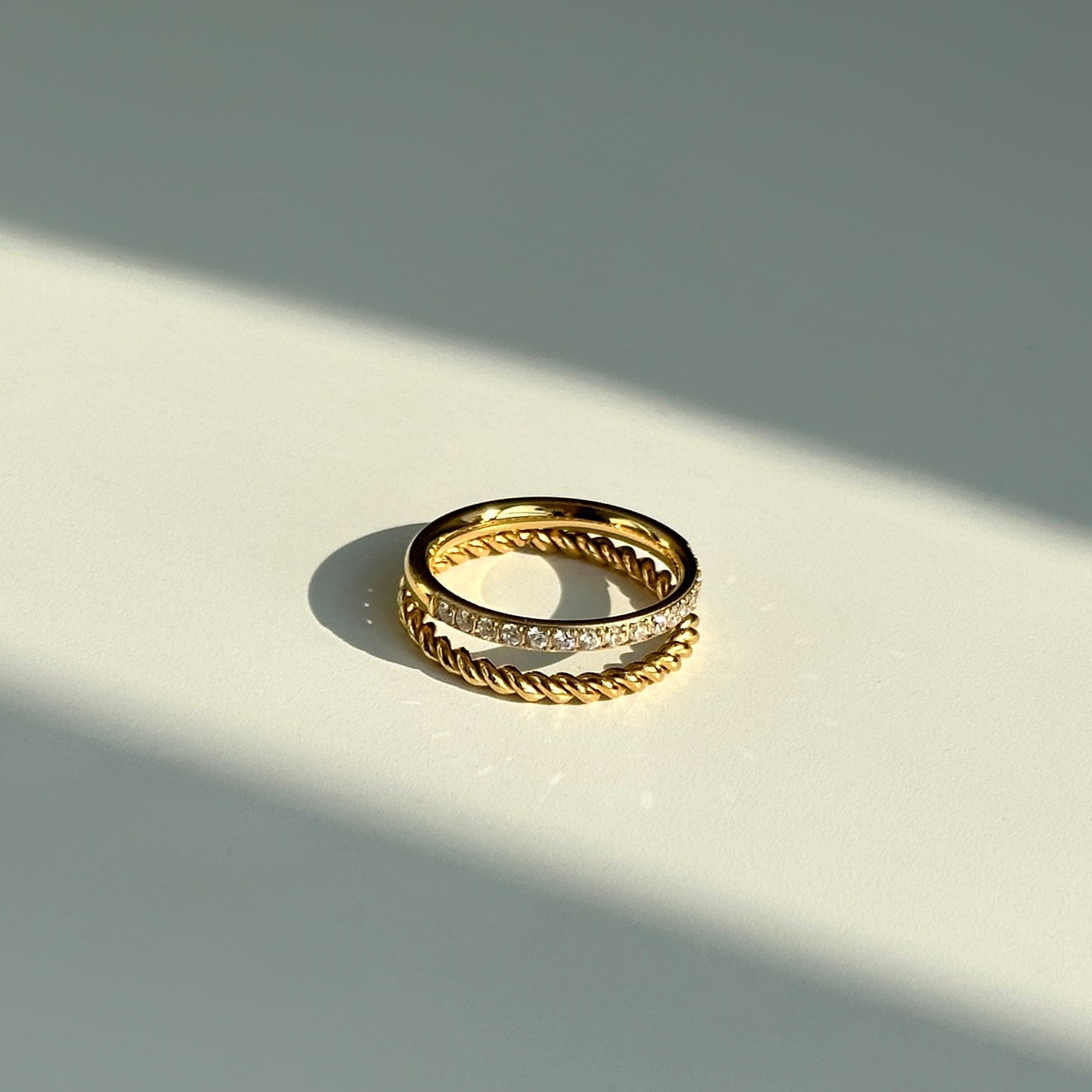 OLIVIA RING