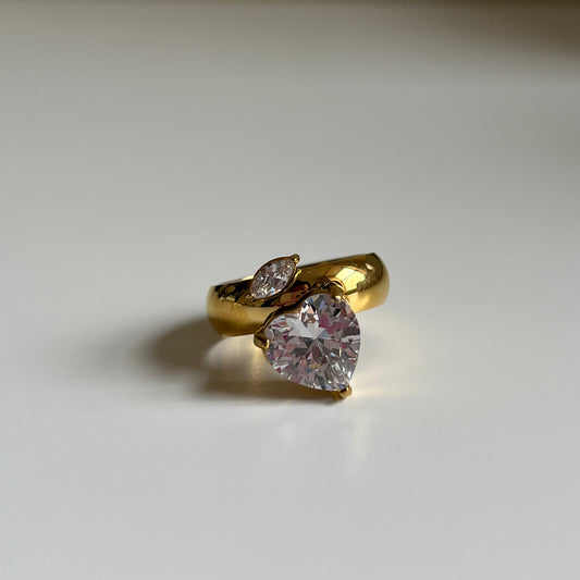 Navae Ring