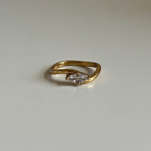 Evie Ring