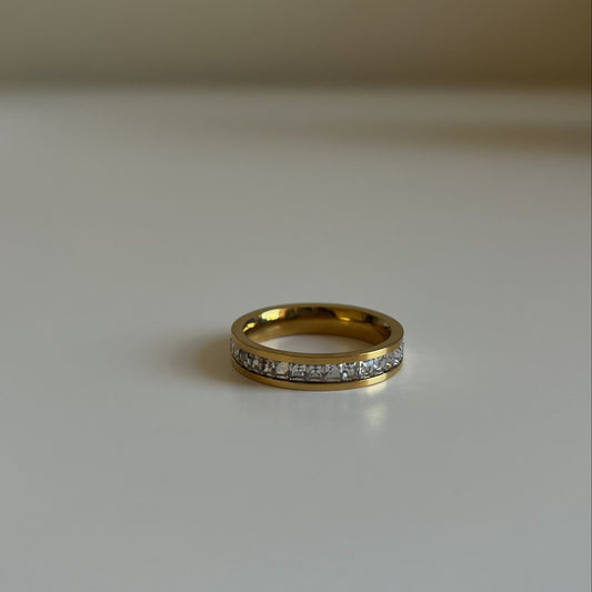 Amara Ring