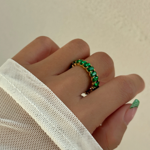 Thea Ring